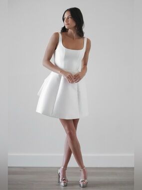By Watters Crumpet Bridal / Party Dress with a Detachable Bow in Ivory Size 2